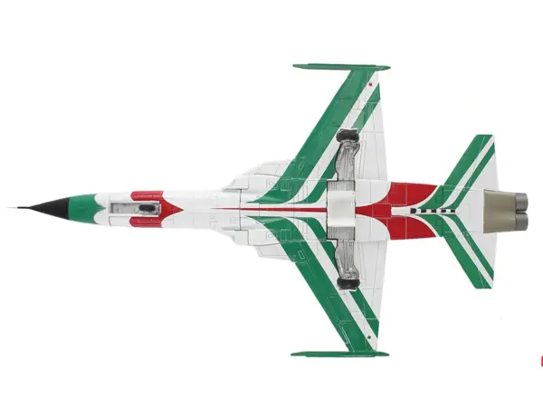 Northrop F-5E Tiger II Aircraft "#1 3-7099 IIAF Golden Crown" Imperial Iranian Air Force "Air Power Series" 1/72 Diecast Model by Hobby Master #4