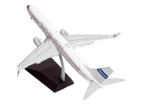 Boeing 737-900ER Commercial Aircraft with Flaps Down "Continental Airlines - United Airlines" (N75435) White with Red and Blue Stripes "Gemini 200" Series 1/200 Diecast Model Airplane by GeminiJets #4