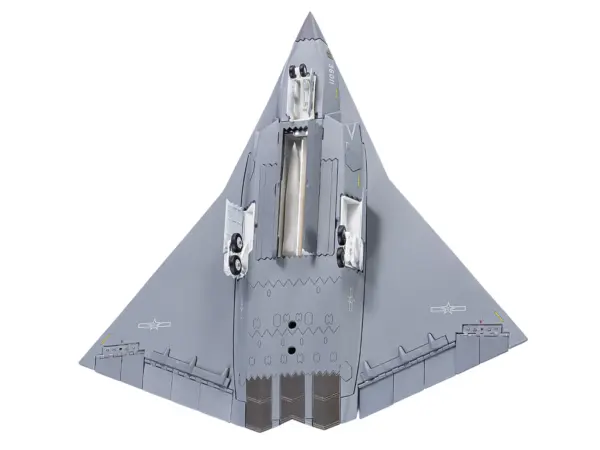 CAC J-36 Stealth Fighter Aircraft "Chinese Military" People’s Liberation Army Air Force 1/100 Diecast Model by Air Force 1 #3