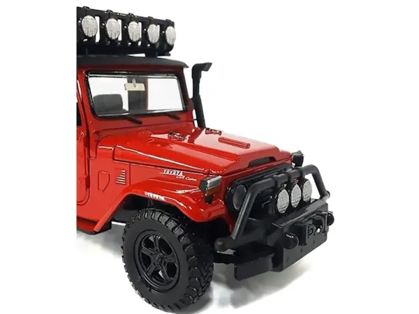 Toyota FJ40 Land Cruiser Red "4x4 Overlanders" Series 1/24 Diecast Model Car by Motormax #3