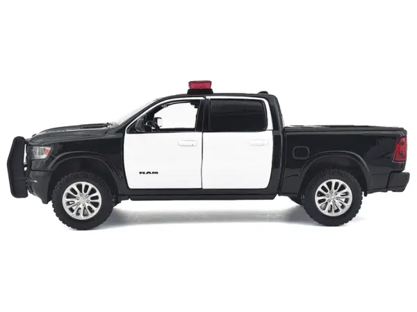 2019 RAM 1500 Laramie Crew Cab Pickup Truck Black and White with Flashing Light Bar and Front and Rear Lights and Sounds 1/27 Diecast Model Car by Motormax #3