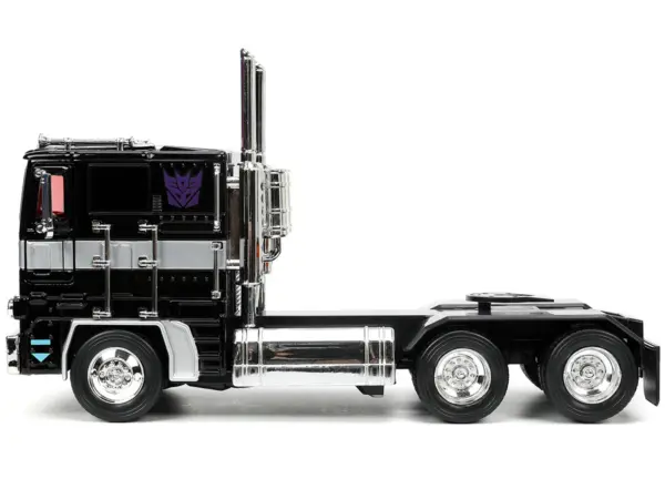 Decepticon Nemesis Prime with Robot on Chassis "Transformers" TV Series "Hollywood Rides" Series 1/24 Diecast Model by Jada #2