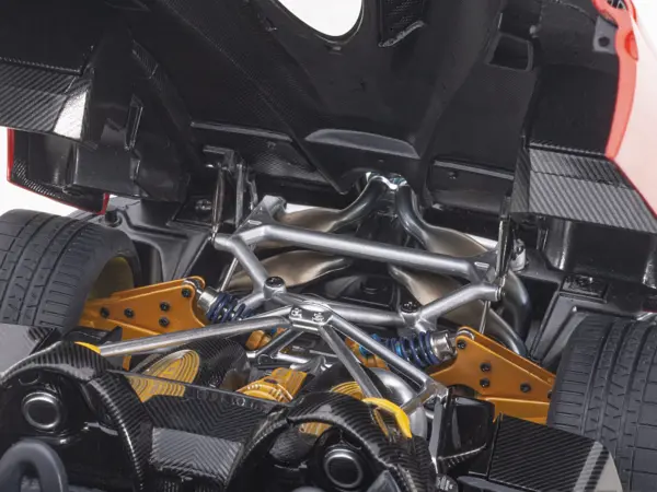 Pagani Huayra Roadster Rosso Monza Red and Carbon with Luggage Set 1/18 Model Car by Autoart #4