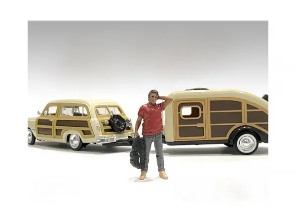 "Campers" Figure 4 for 1/24 Scale Models by American Diorama #1