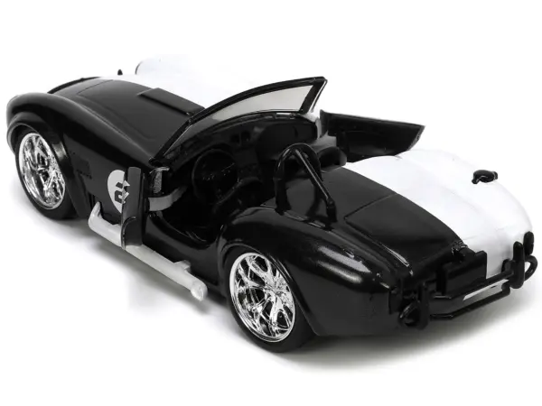 1965 Shelby Cobra 427 S/C #2 Black Metallic and White and Harvey Two-Face Diecast Figure "Batman" "Hollywood Rides" Series 1/32 Diecast Model Car by Jada #2