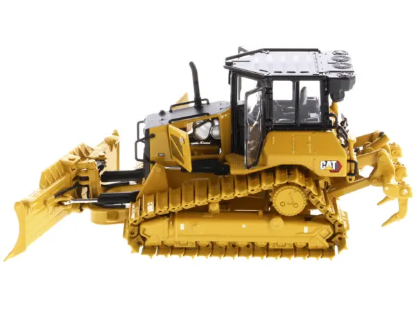 CAT Caterpillar D5 LGP VPAT Track Type Tractor Dozer Yellow with Operator "High Line" Series 1/50 Diecast Model by Diecast Masters #2