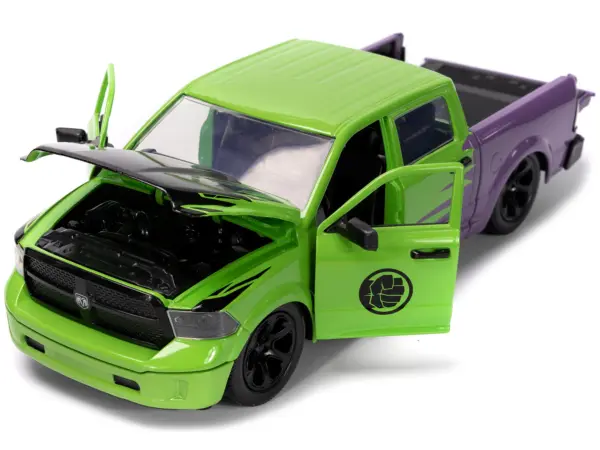 2014 RAM 1500 Pickup Truck Green and Purple and Hulk Diecast Figure "Marvel Avengers" "Hollywood Rides" Series 1/24 Diecast Model Car by Jada #2