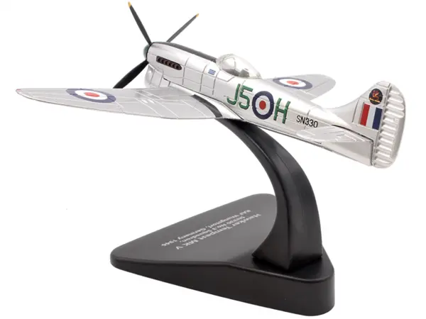 Hawker Tempest MK V Fighter Plane SN330 No.3 Squadron RAF Wunstorf Germany (1946) "Oxford Aviation" Series 1/72 Diecast Model Airplane by Oxford Diecast #5
