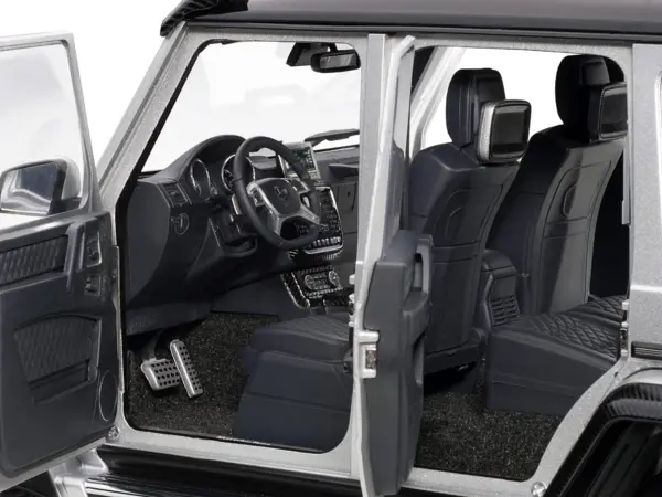 Mercedes Benz G500 4X4 2 Silver 1/18 Model Car by Autoart #3