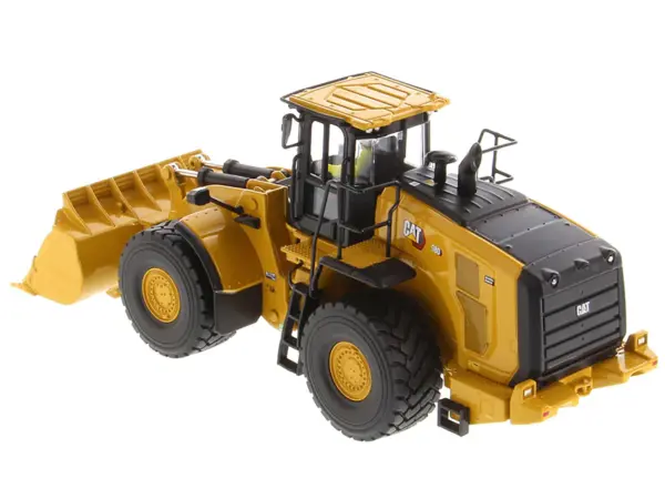 CAT Caterpillar 980 Wheel Loader Yellow with Operator "High Line Series" 1/50 Diecast Model by Diecast Masters #5