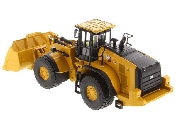 CAT Caterpillar 982 XE Wheel Loader Yellow with Operator "High Line Series" 1/50 Diecast Model by Diecast Masters #5