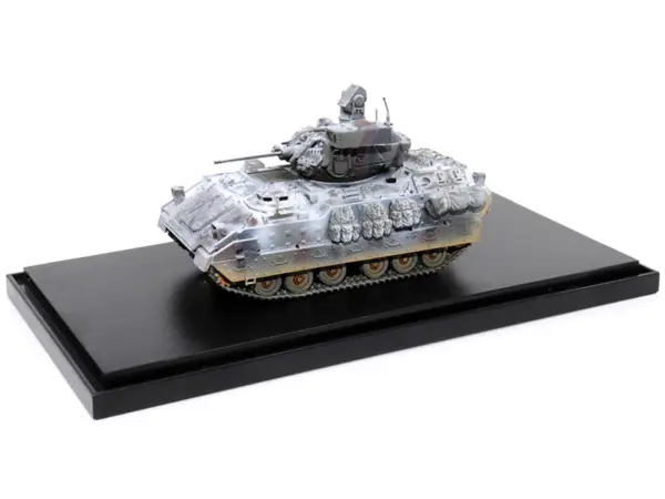 United States M2A3 Bradley IFV (Infantry Fighting Vehicle) Camouflage (Snowy Version) "NEO Dragon Armor" Series 1/72 Plastic Model by Dragon Models #5