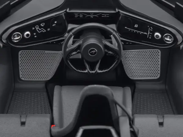 McLaren Speedtail Volcano Red Metallic with Black Top and Suitcase Accessories 1/18 Model Car by Autoart #4