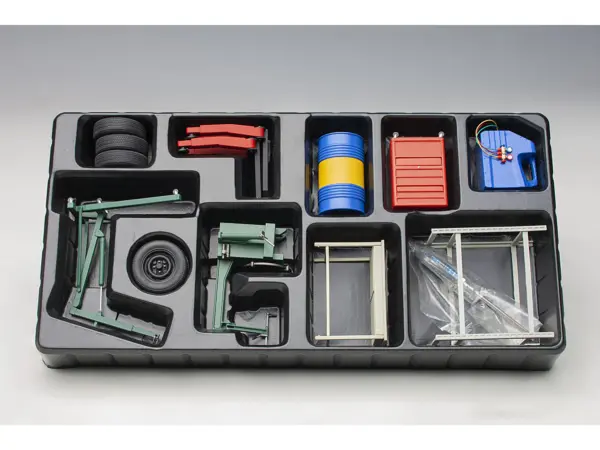Garage Kit Set (Version 2) for 1/18 scale models by Autoart #2