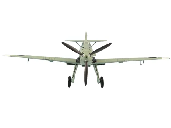 Messerschmitt BF 109E-3 Fighter Aircraft "Hauptmann Siebelt Reents Spanish Civil War" (1939) "Air Power Series" 1/48 Diecast Model by Hobby Master #3