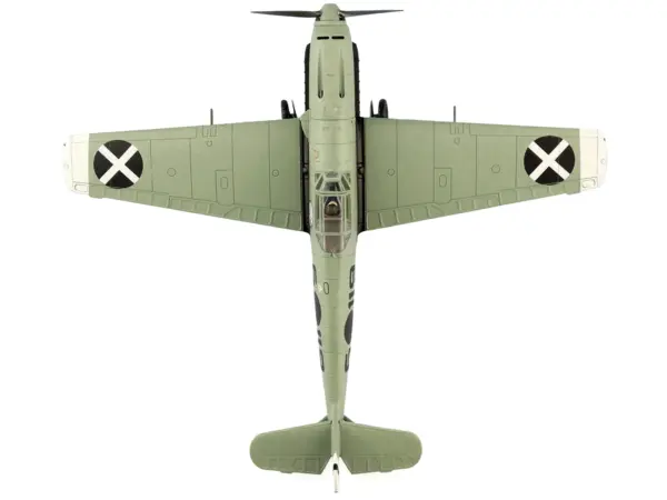 Messerschmitt BF 109E-3 Fighter Aircraft "Hauptmann Siebelt Reents Spanish Civil War" (1939) "Air Power Series" 1/48 Diecast Model by Hobby Master #4