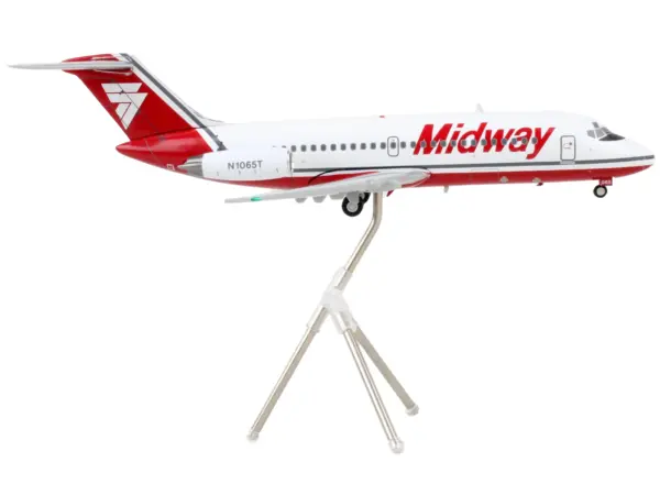 McDonnell Douglas DC-9-15 Commercial Aircraft "Midway Airlines" White with Red Tail "Gemini 200" Series 1/200 Diecast Model Airplane by GeminiJets #2