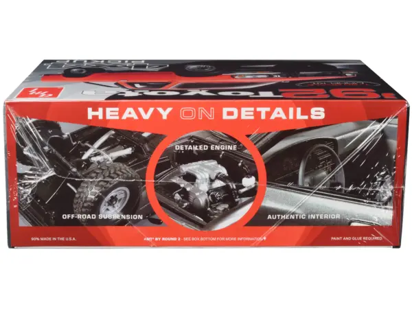 Skill 2 Model Kit 1992 Toyota 4x4 Pickup Truck (2023) 1/20 Scale Model by AMT #3