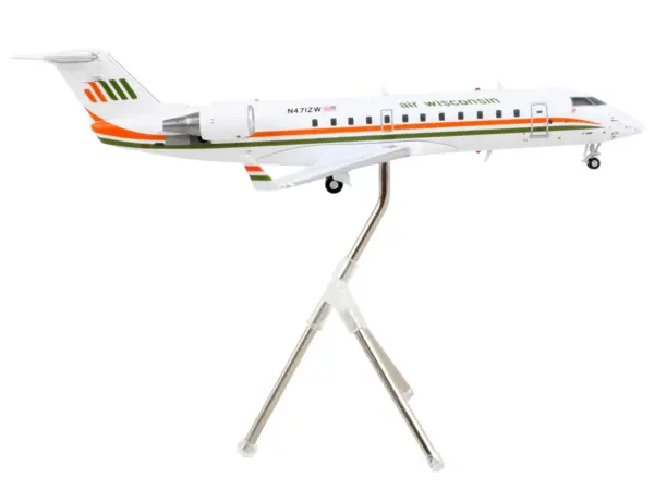 Bombardier CRJ200 Commercial Aircraft "Air Wisconsin" White with Orange and Green Stripes "Gemini 200" Series 1/200 Diecast Model Airplane by GeminiJets #2