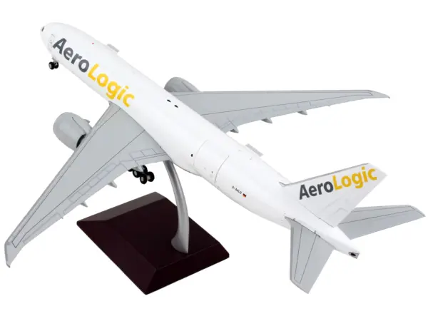 Boeing 777F Commercial Aircraft "AeroLogic" White "Gemini 200 - Interactive" Series 1/200 Diecast Model Airplane by GeminiJets #4