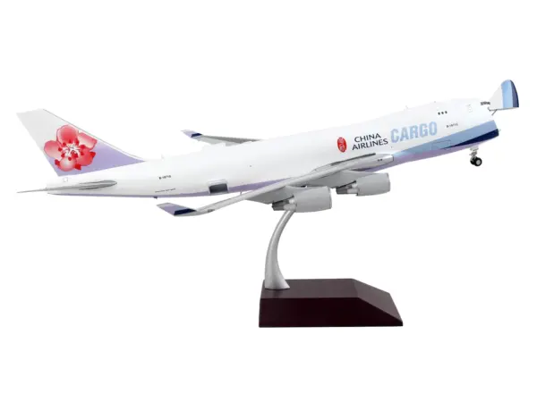 Boeing 747-400F Commercial Aircraft "China Airlines Cargo" White with Purple Tail "Gemini 200 - Interactive" Series 1/200 Diecast Model Airplane by GeminiJets #2
