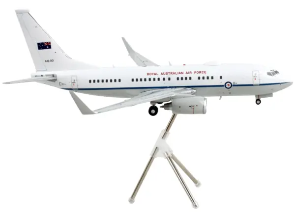 Boeing 737-700 Transport Aircraft "Royal Australian Air Force - A36-001" White and Gray "Gemini 200" Series 1/200 Diecast Model Airplane by GeminiJets #2