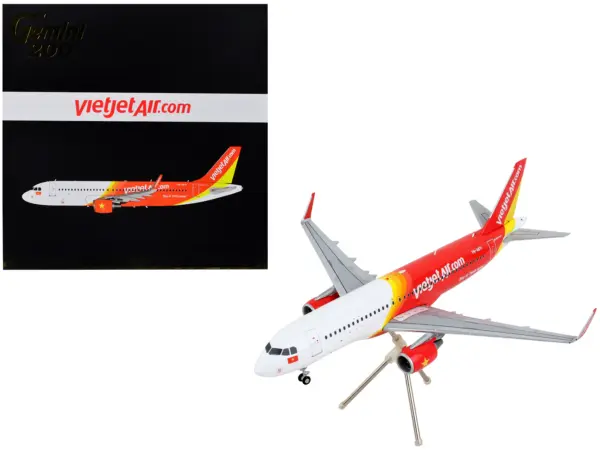 Airbus A320 Commercial Aircraft "VietJet Air" White and Red "Gemini 200" Series 1/200 Diecast Model Airplane by GeminiJets #1