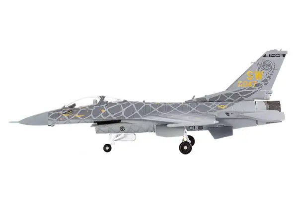 Lockheed Martin F-16C Fighting Falcon Fighter Aircraft "Viper Demo Team" (2021) United States Air Force 1/144 Diecast Model by JC Wings #2