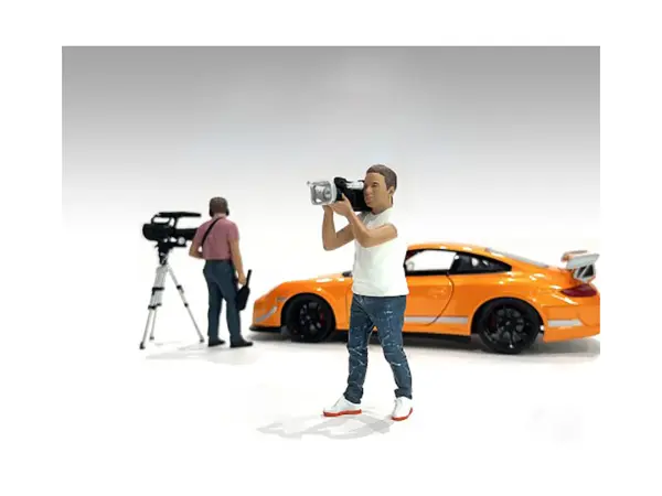 "On-Air" Figure 3 for 1/24 Scale Models by American Diorama #1