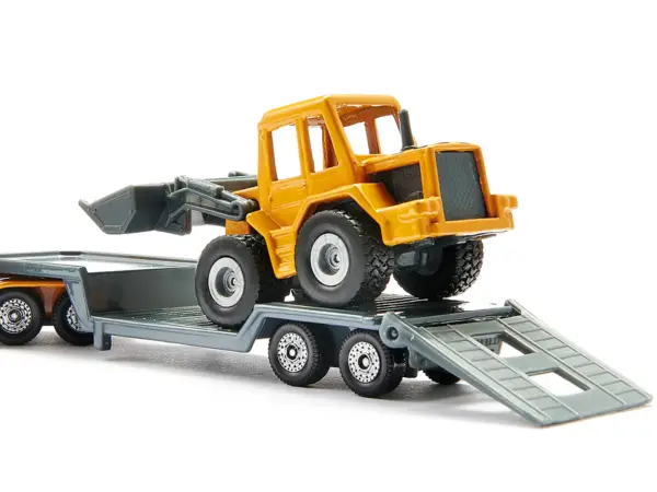 Truck with Low Loader Trailer and Front Loader Yellow Diecast Model by Siku #4