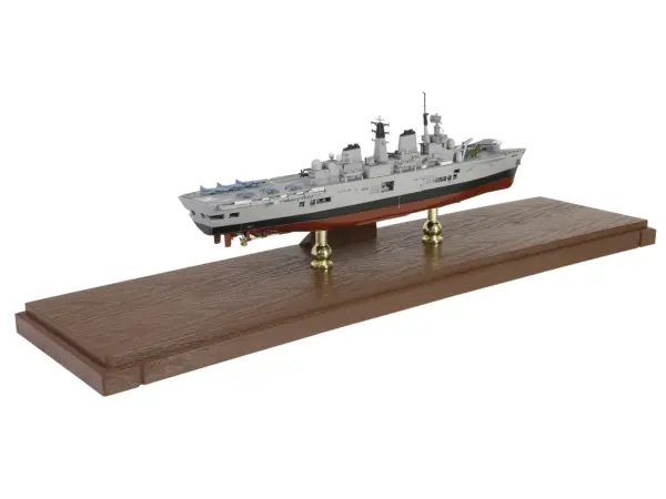 British HMS Invincible (R05) Aircraft Carrier Full-Hull Edition "Falklands War" (1982) British Royal Navy "Battleship" Series 1/700 Diecast Model by Metal Proud #3