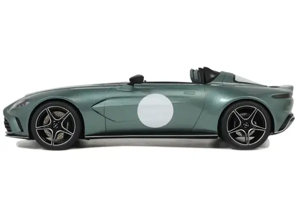 Aston Martin V12 Speedster Green Metallic 1/18 Model Car by GT Spirit #4