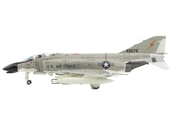 McDonnell Douglas F-4C Phantom II Fighter-Bomber Aircraft "45th TFS Ubon Thailand" (1965) United States Air Force "Air Power Series" 1/72 Diecast Model by Hobby Master #3