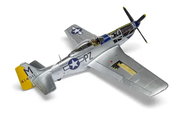 Level 4 Model Kit North American P-51D Mustang Aircraft with 2 Scheme Options 1/24 Plastic Model Kit by Airfix #3