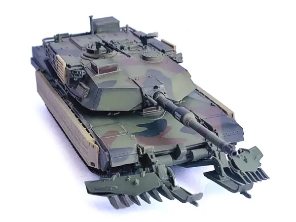 United States M1A1 AIM TUSK (Tank Urban Survival Kit) with Mine Plow (Travel Mode) "United States Marine Corps 8th Tank Battalion II MED Iraq" (2003) Green Camouflage "NEO Dragon Armor" Series 1/72 Plastic Model by Dragon Models #4