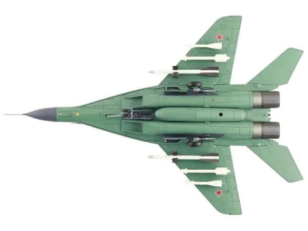 Mikoyan MIG-29 Fulcrum C Aircraft "733rd IAP Damgarten Air Base" (1994) Soviet Air Force "Air Power Series" 1/72 Diecast Model by Hobby Master #4