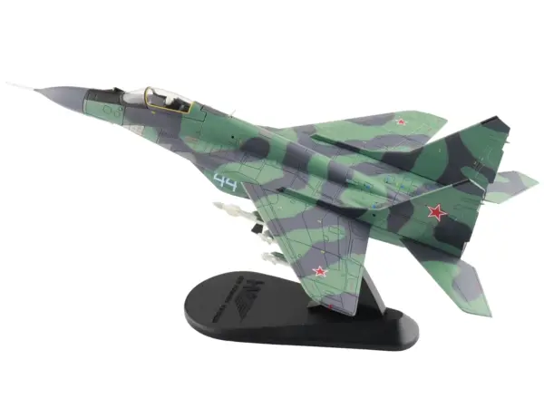 Mikoyan MIG-29 Fulcrum C Aircraft "733rd IAP Damgarten Air Base" (1994) Soviet Air Force "Air Power Series" 1/72 Diecast Model by Hobby Master #5
