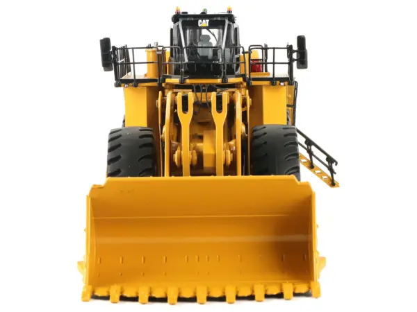 CAT Caterpillar 995 Wheel Loader Yellow "High Line Series" 1/50 Diecast Model by Diecast Masters #4