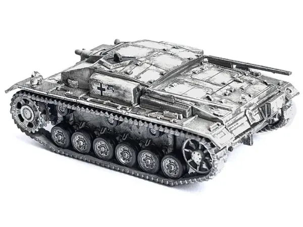 Germany StuG. III Ausf.E Tank Winter Camouflage "StuG.Abt. 202 Russia" (1942) "NEO Dragon Armor" Series 1/72 Plastic Model by Dragon Models #4