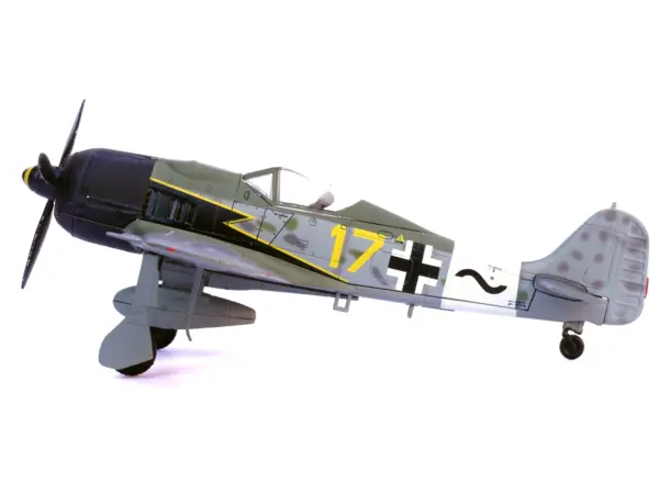 Focke-Wulf Fw 190A Aircraft "Yellow 17 24-Victory Ace Willi Unger 12./JG 3 Udet Germany" (1944) German Luftwaffe 1/72 Diecast Model Airplane by Legion #2