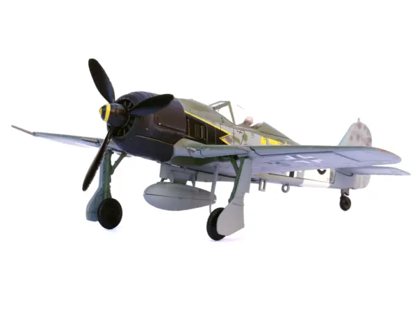 Focke-Wulf Fw 190A Aircraft "Yellow 17 24-Victory Ace Willi Unger 12./JG 3 Udet Germany" (1944) German Luftwaffe 1/72 Diecast Model Airplane by Legion #4