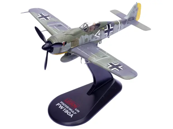 Focke-Wulf Fw 190A Aircraft "108-Victory Ace Hauptmann Hans 'Assi' Hahn Gruppenkommandeur III./JG 2 Richthofen France" (1942) German Luftwaffe 1/72 Diecast Model Airplane by Legion #5