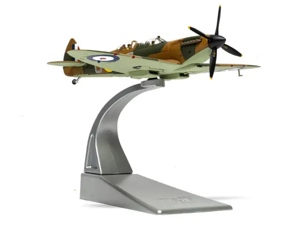 Supermarine Spitfire T.9 Aircraft "SM520 Spitfires.com Goodwood Aerodrome" British Royal Air Force "The Aviation Archive" Series 1/72 Diecast Model by Corgi #3