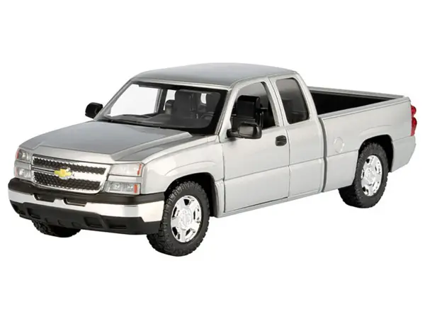 2006 Chevrolet Silverado 1500 Pickup Truck Gray Metallic "Timeless Legends" Series 1/25 Diecast Model Car by Motormax #2