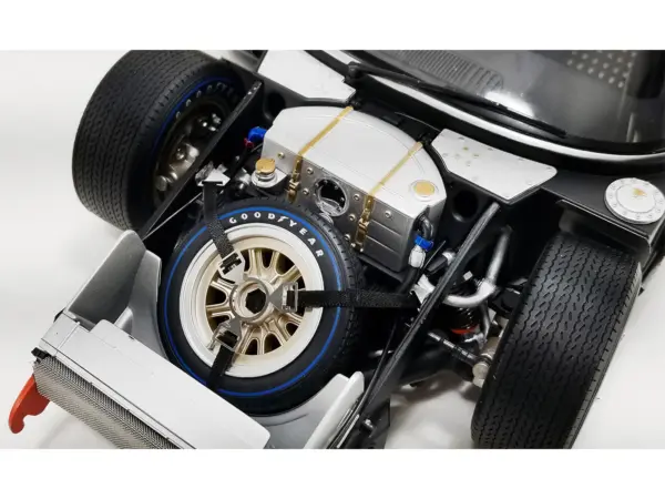 Ford GT40 MKII-B #7 Graham Hill - Brian Muir "Alan Mann Racing" "24 Hours of Le Mans" (1966) "Masterpiece Collection" 1/12 Diecast Model Car by ACME #2