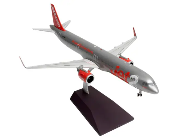 Airbus A321neo Commercial Aircraft "Jet2" (G-SUNO) Silver with Red Tail "Gemini 200" Series 1/200 Diecast Model Airplane by GeminiJets #4