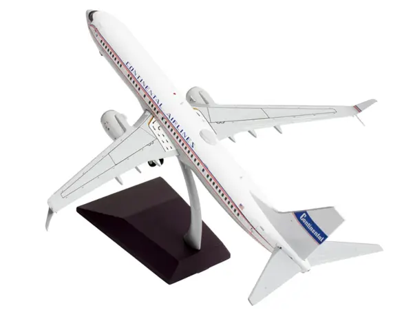 Boeing 737-900ER Commercial Aircraft "Continental Airlines - United Airlines" (N75435) White with Red and Blue Stripes "Gemini 200" Series 1/200 Diecast Model Airplane by GeminiJets #4