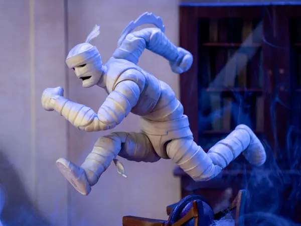 Ankha 7" Moveable Figure with Accessories and Alternate Head and Hands "Scooby-Doo!" Franchise Model by Jada #4