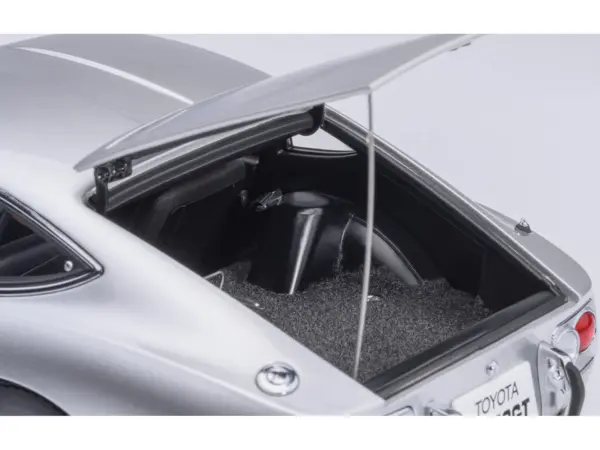 1967 Toyota 2000GT RHD (Right Hand Drive) Silver Metallic 1/18 Model Car by Autoart #5