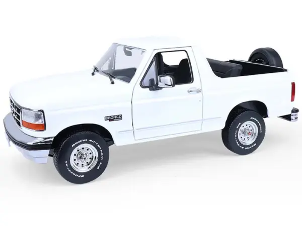 1993 Ford Bronco XLT Oxford White "Artisan Collection" 1/18 Diecast Model Car by Greenlight #5